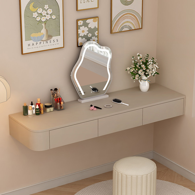 طاولة تجميل خشبية لغرفة النوم  - مراجعة Makeup Beauty Lounge وسعره