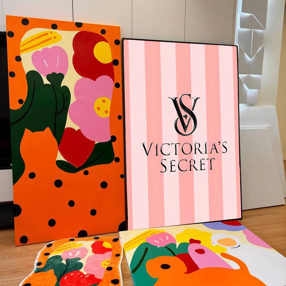 ملصقات فيكتوريا سيكريت الفنية  - مراجعة Beauty Makeup Louis Vuitton وسعره